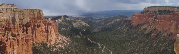 A valley in Bryce Canyon from Paria View