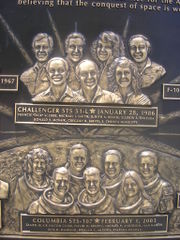 Plaque of the Challenger and Columbia crews at KSC